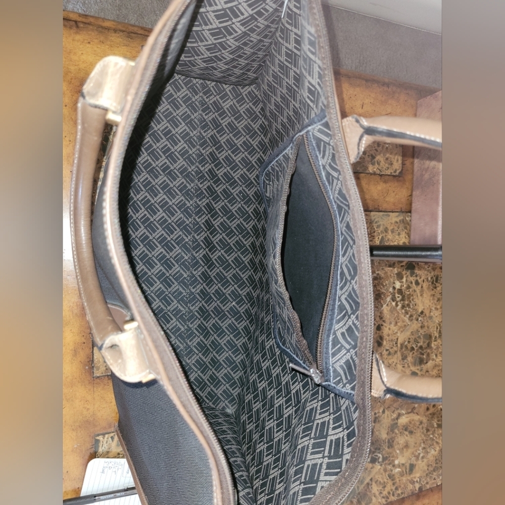 Dunhill Elegant Black and Brown Bag - Picture 10 of 11